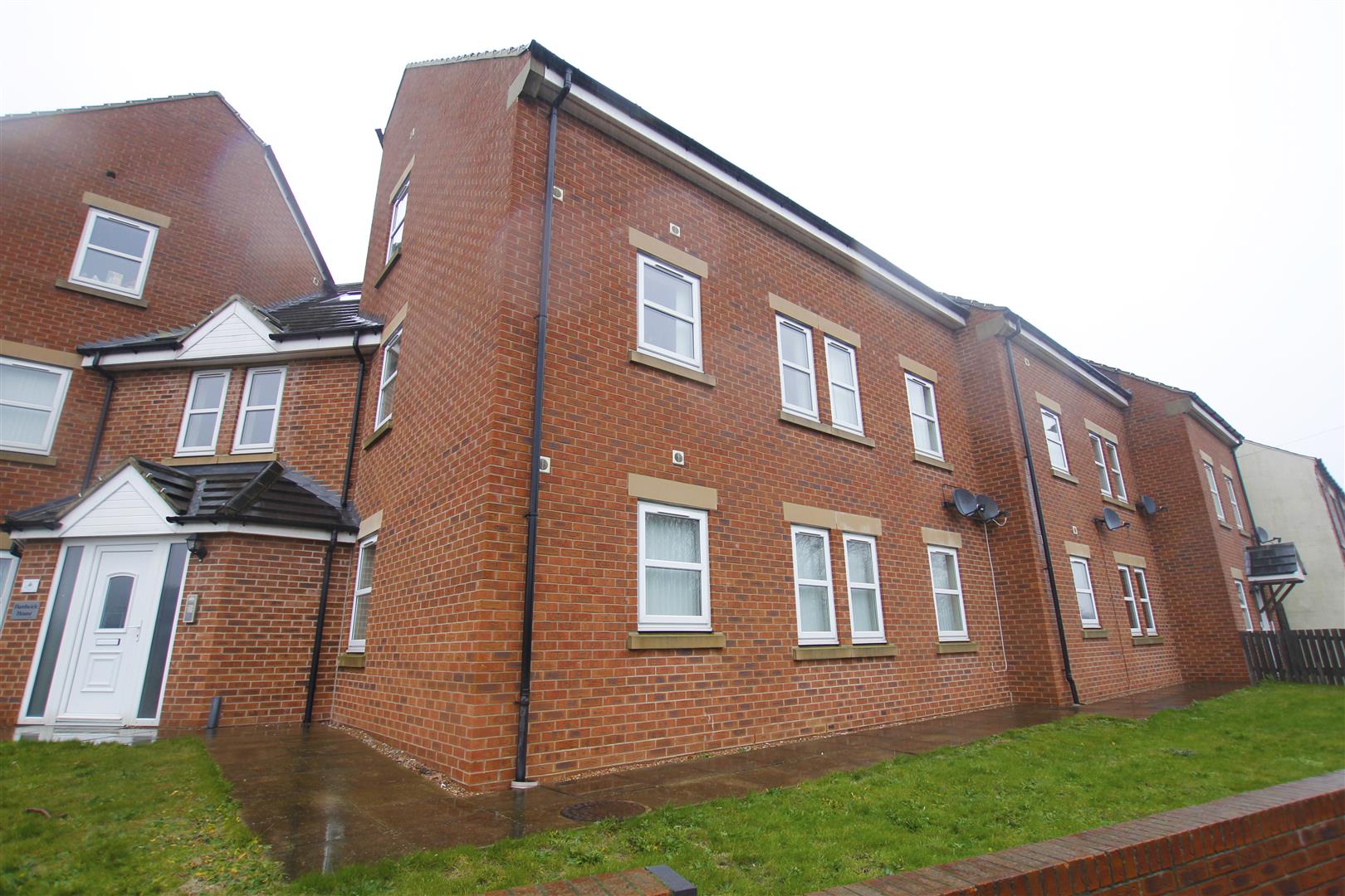 Hardwick House, Heath Road, Holmewood Dales and Peaks